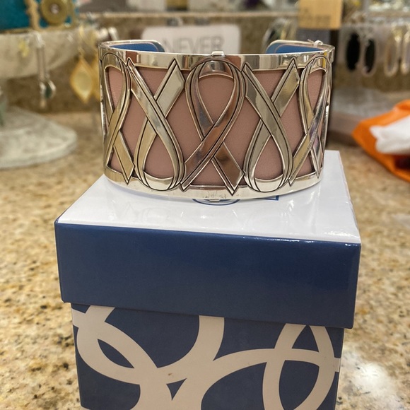 Brighten Breast Cancer Bracelet - Picture 2 of 3